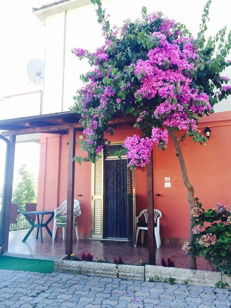 B&B Santa Lucia Silvi Paese Buitenkant foto