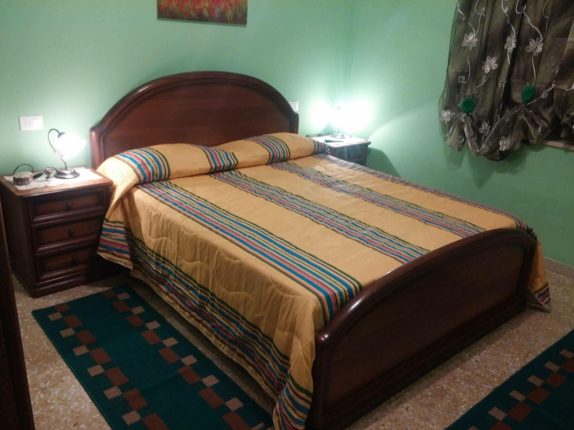 B&B Santa Lucia Silvi Paese Buitenkant foto